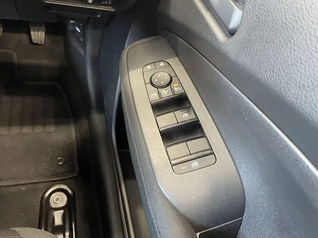 ノート（ニッサン）の車両写真