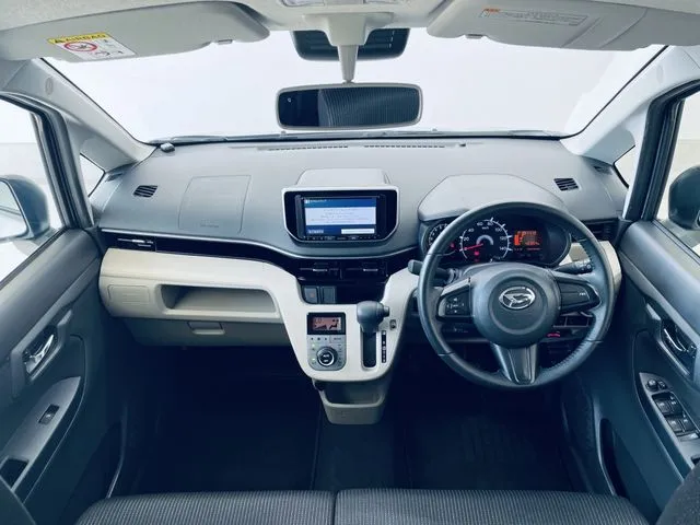 ムーヴ（ダイハツ）の車両写真