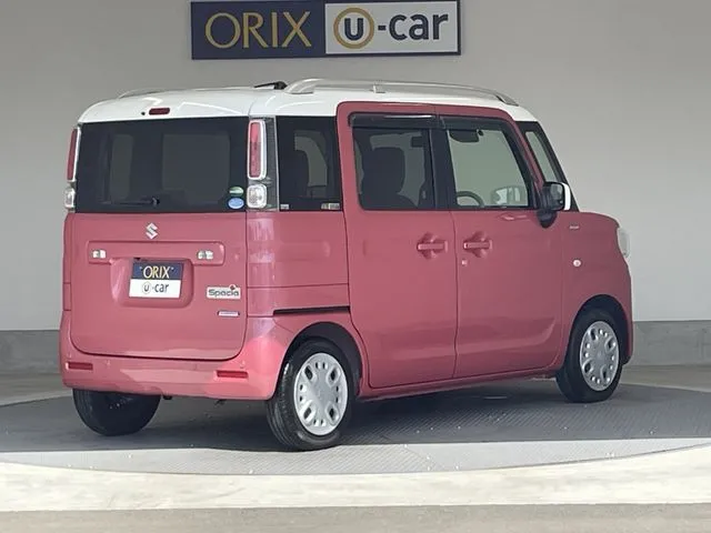 スペーシア（スズキ）の車両写真