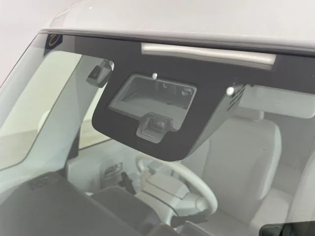スペーシア（スズキ）の車両写真