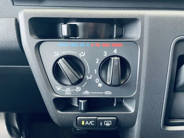 ハイゼットカーゴ(ダイハツ)の車両写真