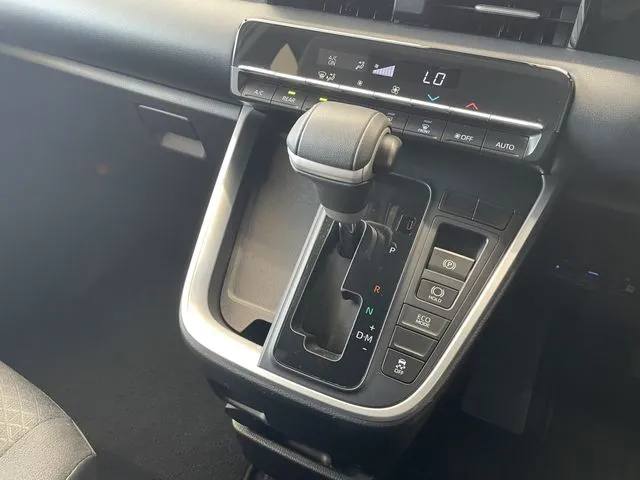 ヴォクシー(トヨタ)の車両写真