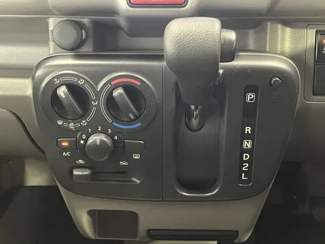 エブリイバン(スズキ)の車両写真