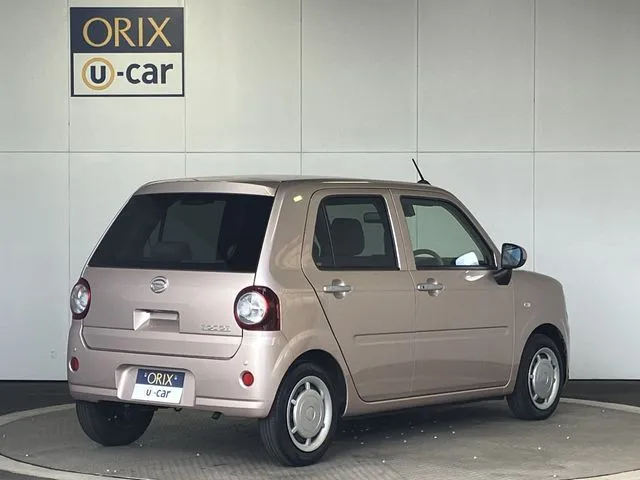 ミラ トコット(ダイハツ)の車両写真